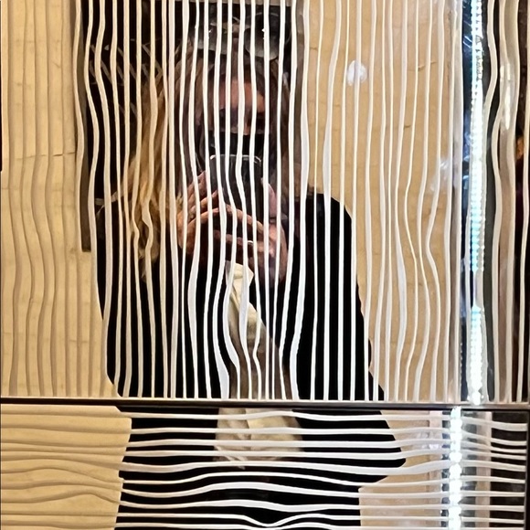 Meet your Posher, Christina - Picture 1 of 1